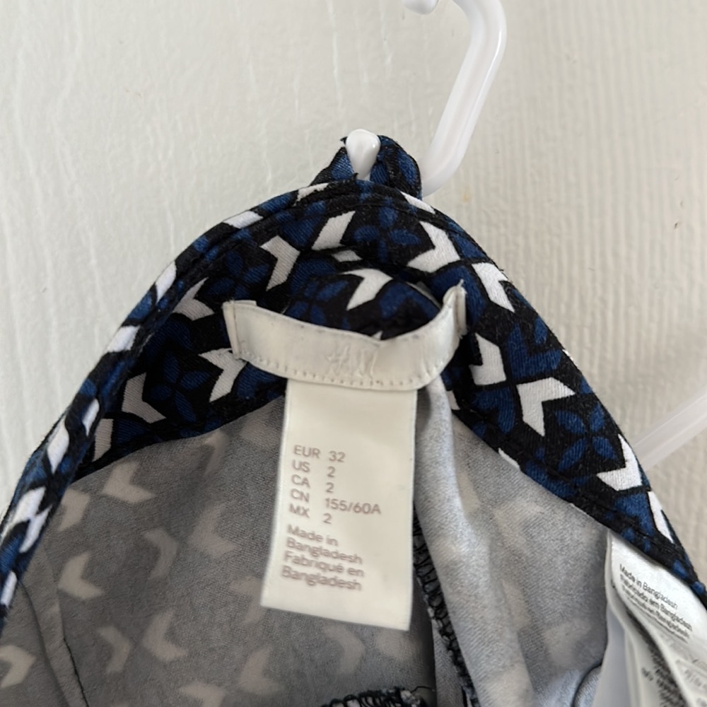 HM Patterned Ankle Slacks - Picture 2 of 3